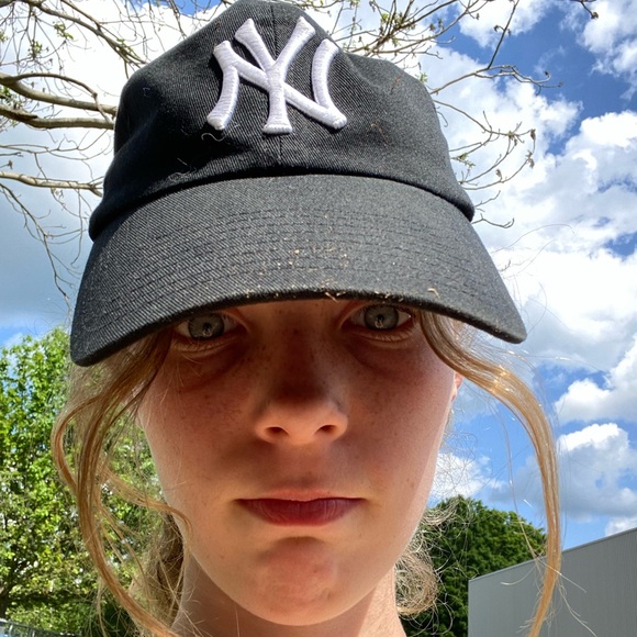 Meet your Posher, Elissa - Picture 1 of 1